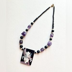 Vintage Lee Sands Black beads, Amethyst, Mother of Pearl Flower necklace!